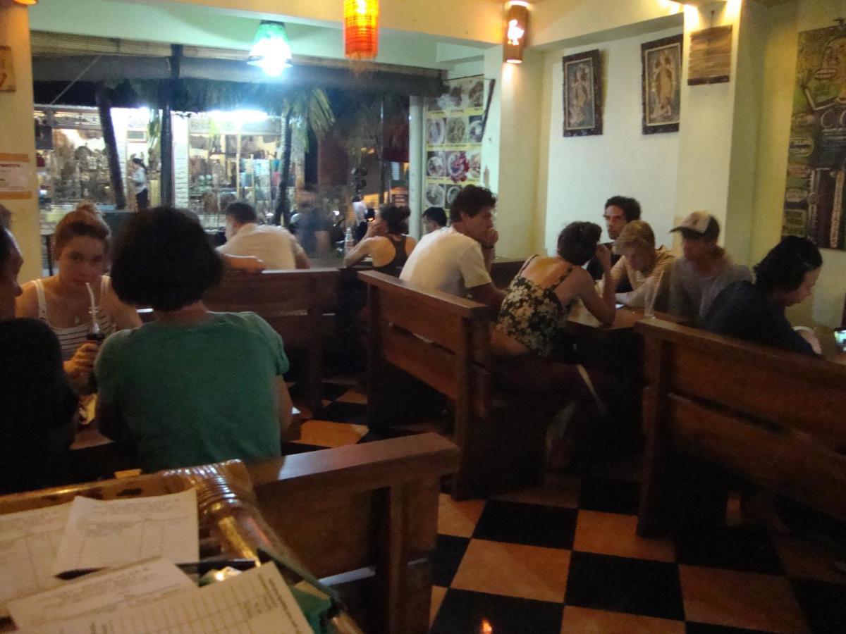 Gusti Home Stay Ubud Exteriör bild