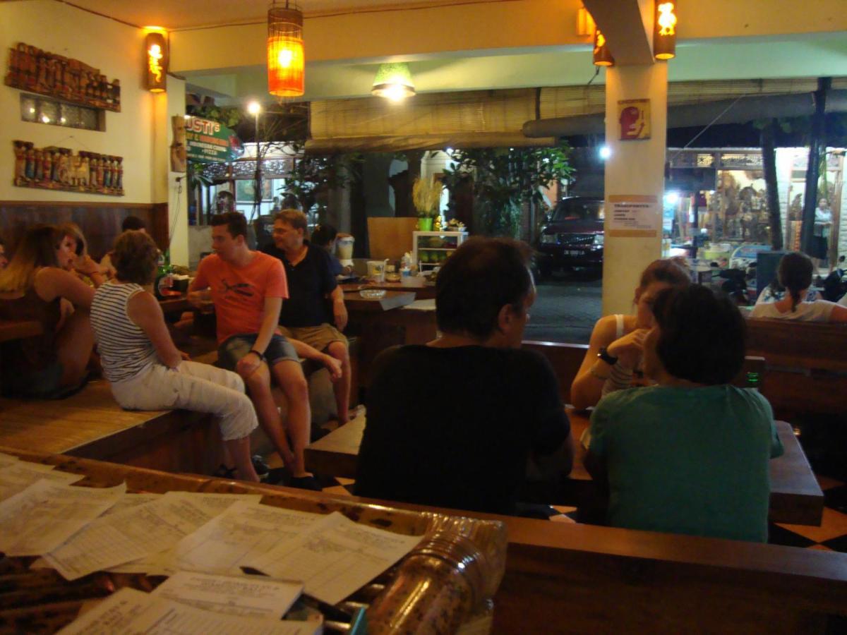 Gusti Home Stay Ubud Exteriör bild