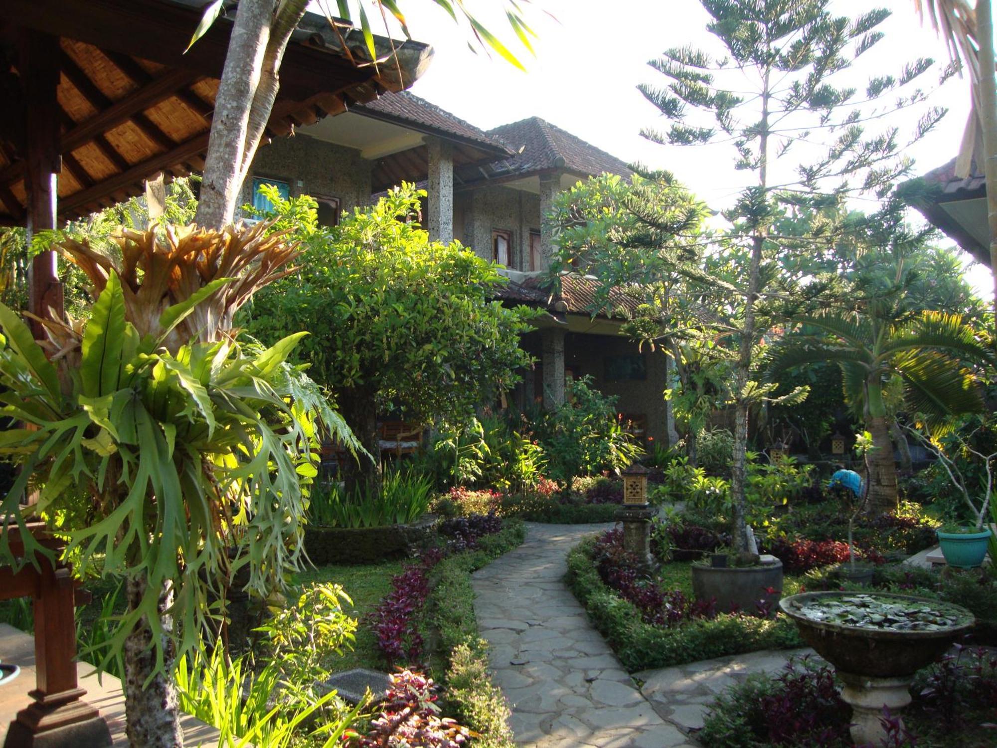 Gusti Home Stay Ubud Rum bild