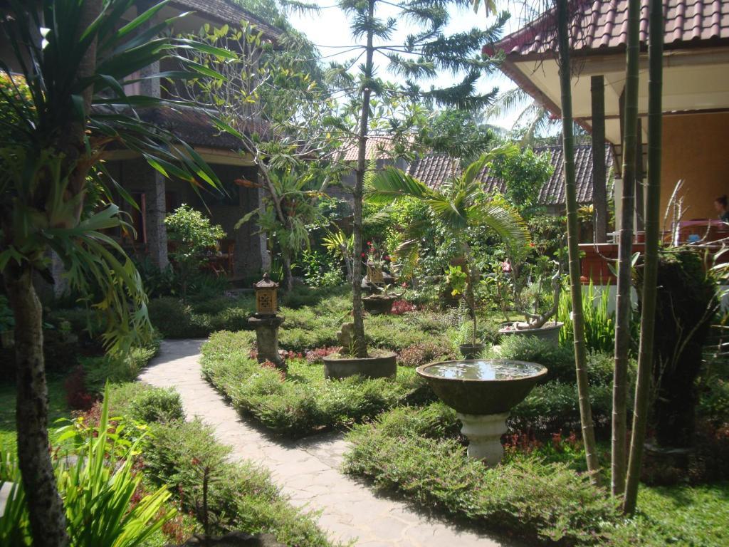 Gusti Home Stay Ubud Exteriör bild